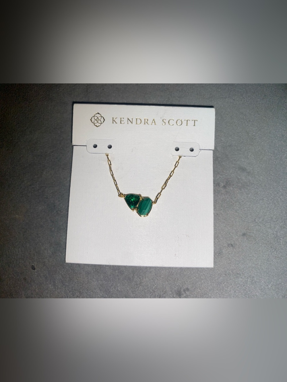Kendra Scott Tatum Gold Short Pendant Necklace